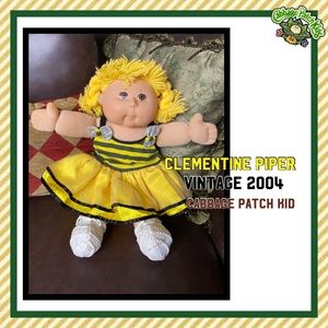 SOLD!! 💗💗💗 CABBAGE PATCH KID ” Vintage 2004